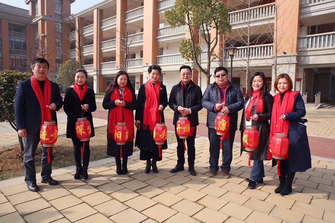 欢迎“光外宝贝”们回家